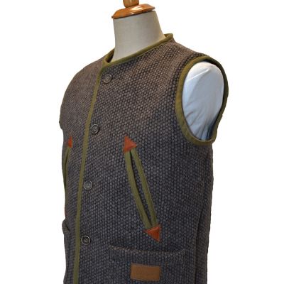 gilet modello tirolese in lana e lana cotta
