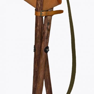 Seggiolino portatile in legno e vacchetta