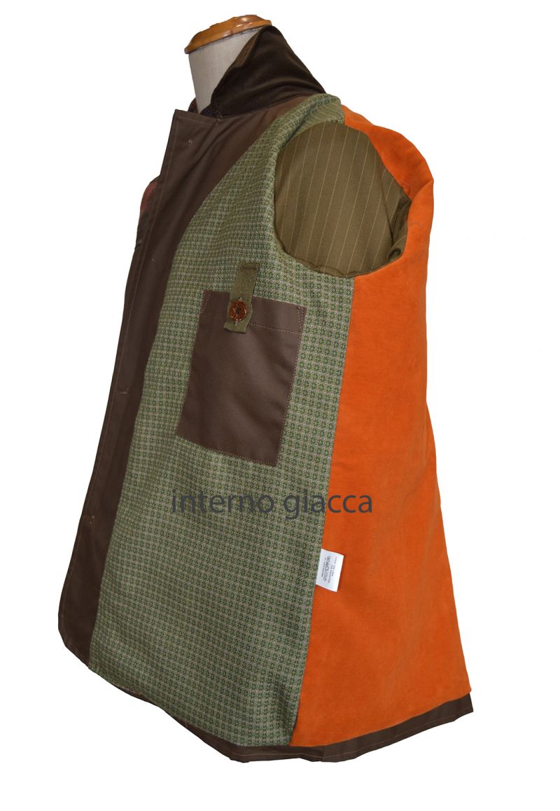 Giacca canvas  antispina totalmente antistrappo, foderata con leggero panno di lana.