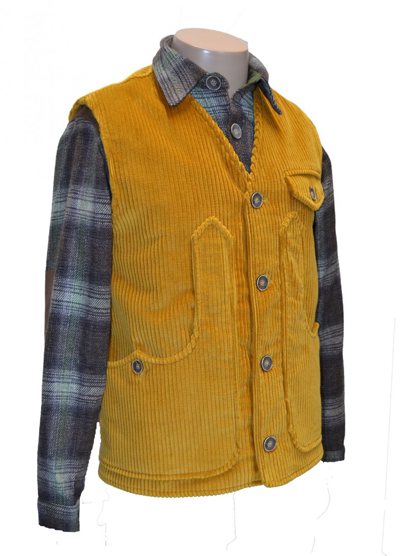 Gilet realizzato  in vari tessuti, canvas, fustagno e velluto